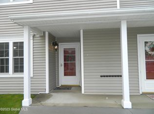 202 Evergreen Pl, Rensselaer, NY 12144