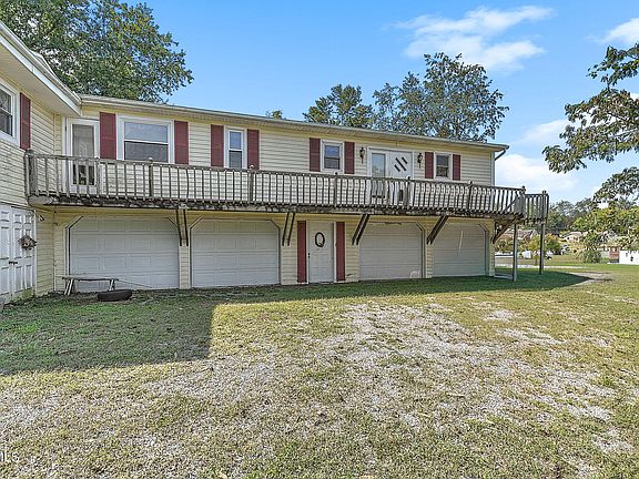 3rd image of 215 Bullock Hollow Rd