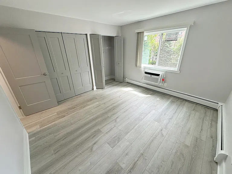 8348 W Catherine Ave #500 — Photo 43