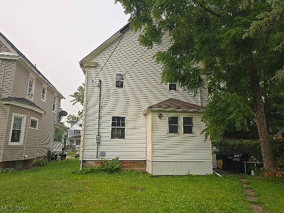 3rd image of 355 12th St