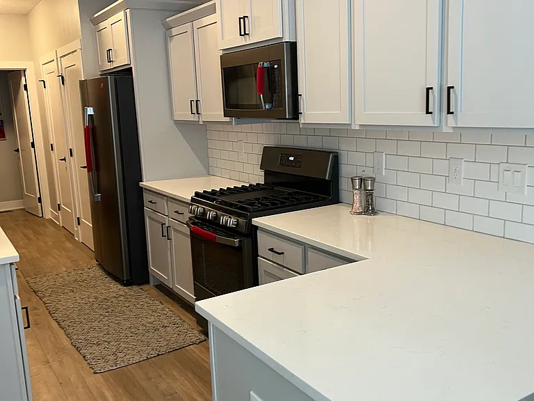 9621 Starview Dr — Photo 4