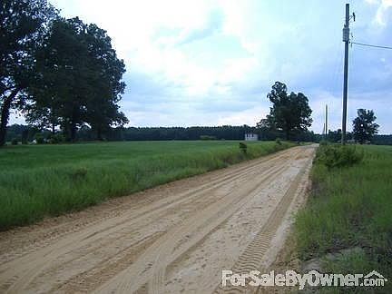 2nd image of 3978 Whetstone Rd