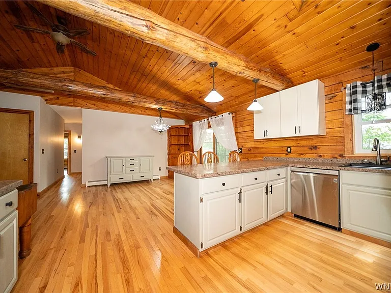 8376 Cobblestone Ct — Photo 26