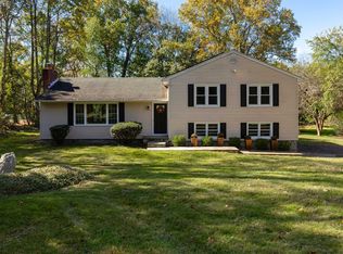 20 Brusk Dr, Hopewell Junction, NY 12533