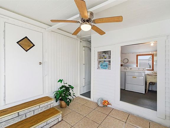 5th image of 10826 Tioga Dr