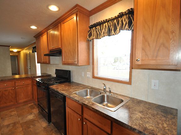 3rd image of 35 Mockingbird Ln