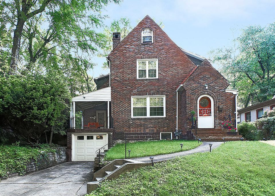 1st image of 19 Brucewood Dr