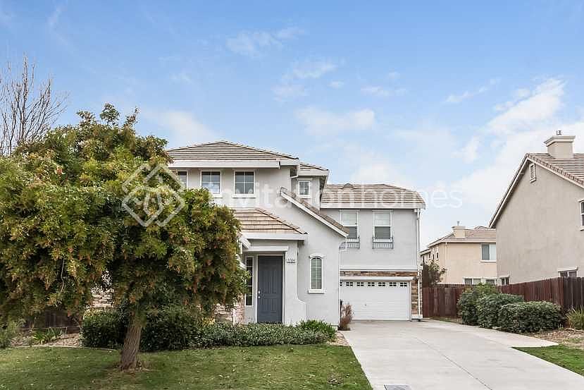 1st image of 1764 Dover Cir