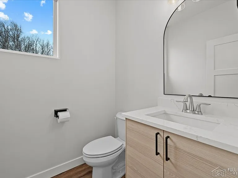 7442 N Paw St — Photo 35