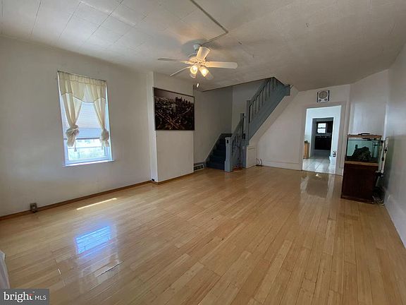 3rd image of 7312 Lawndale Ave