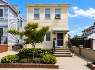 59-82 58th Ave, Maspeth, NY 11378