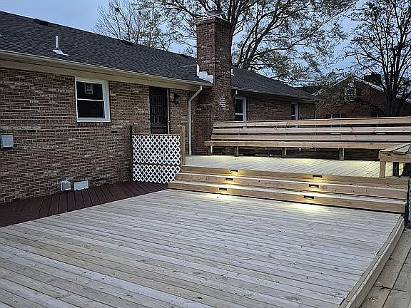 3rd image of 105 Crescent Dr