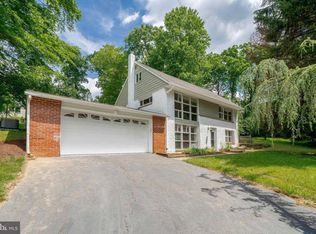 3 Foxcroft Ln, Media, PA 19063