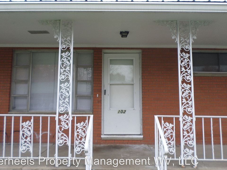 1st image of 60 Palmer Dr APT 105