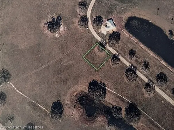 1441 Blue Heron Dr, Sebring, FL 33876