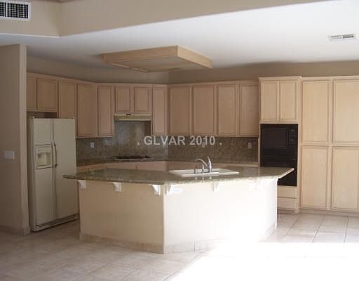 4th image of 1721 Tesara Vista Pl