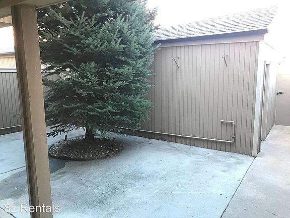 3rd image of 6507 Pinewood Dr