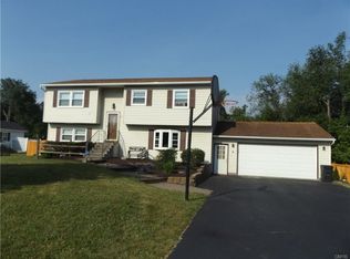 23104 Gardner Dr, Watertown, NY 13601