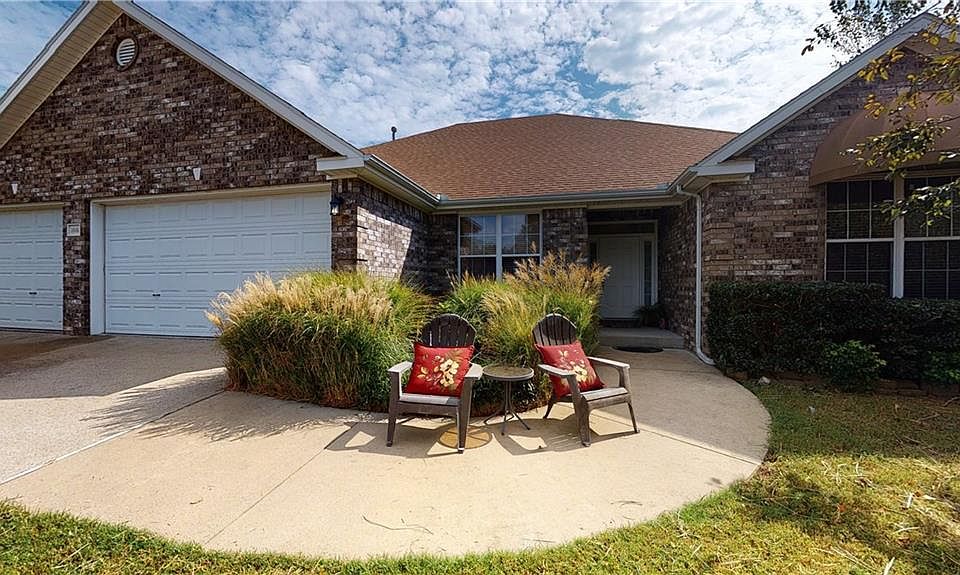 1st image of 1618 S River Meadows Dr