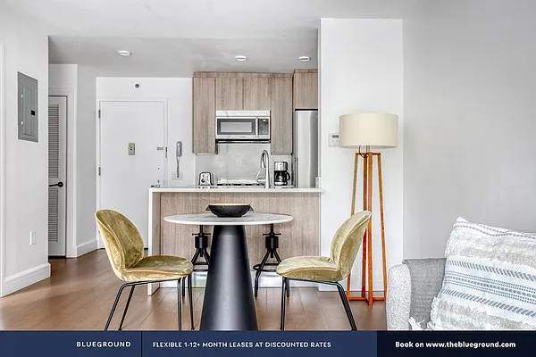 Rented by The Blueground | media 44