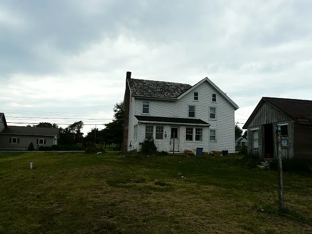1869 Stoverstown Rd photo 1