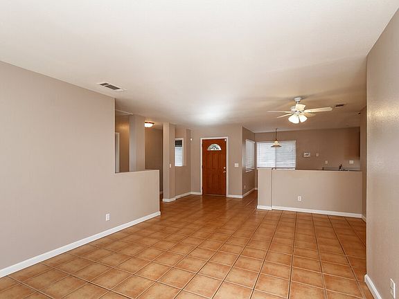 4th image of 2409 Grand Prize Ave