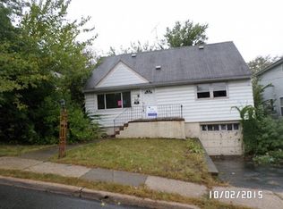 423 Thompson St, Hackensack, NJ 07601