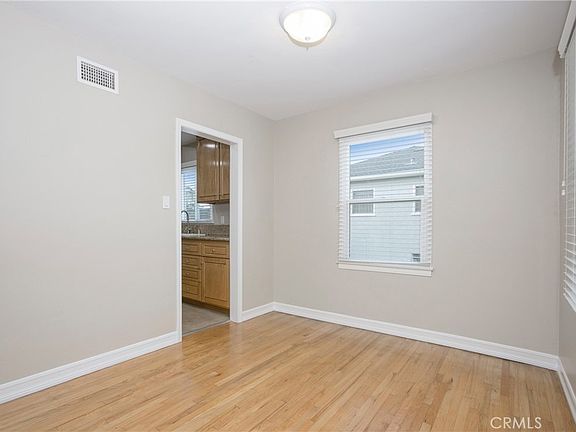 5th image of 712 E Alder St APT A