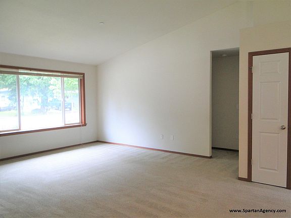 3rd image of 9409 202nd Ave E