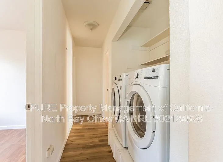 2048 Pinercrest Dr — Photo 16