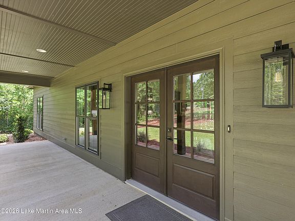 5th image of 718 Harbor View Blvd