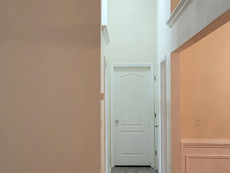 1036 S Creek Dr — Photo 10