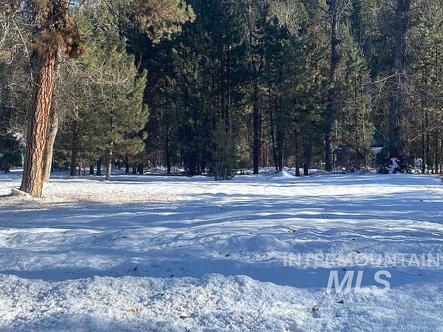 2nd image of N Middle Ct