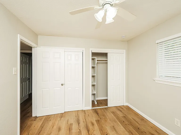 Reiger Park Apartments — Photo 22