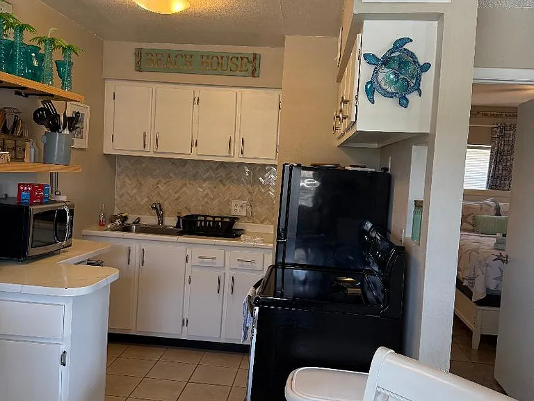 7515 Ridgewood Ave #18 — Photo 4
