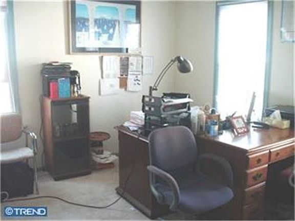 5th image of 804 Camden Ave