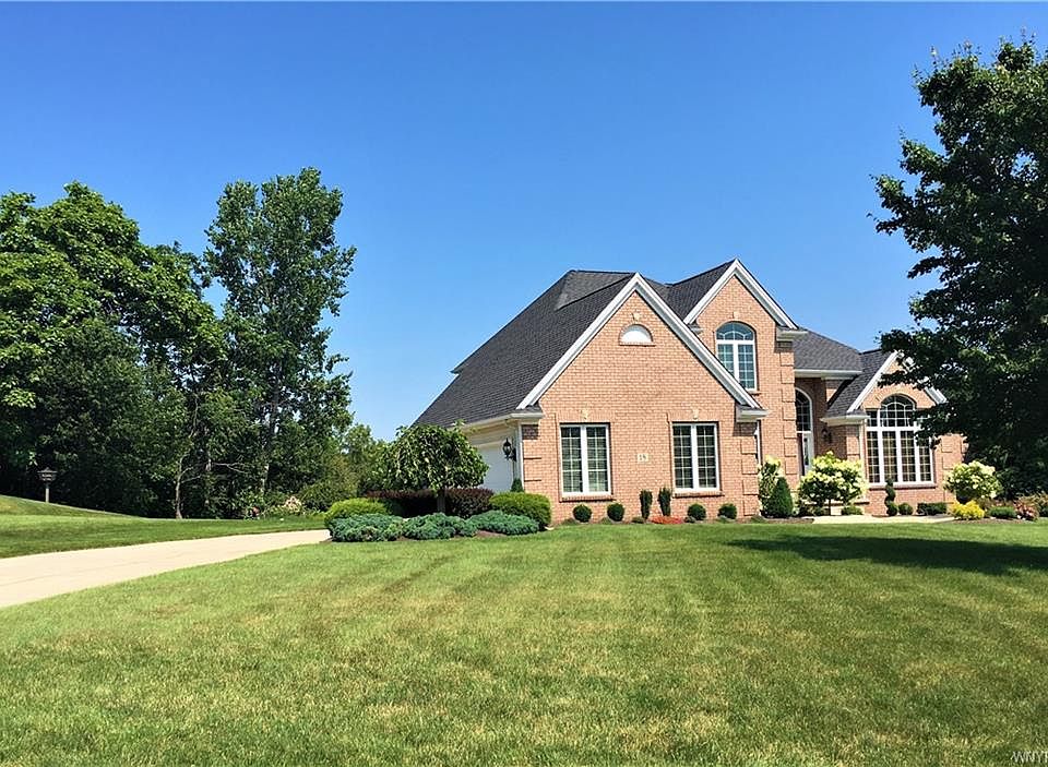1st image of 18 Caroline Ln