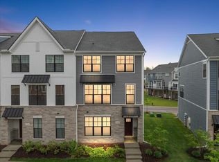 2746 S Spurway Dr, Ann Arbor, MI 48105