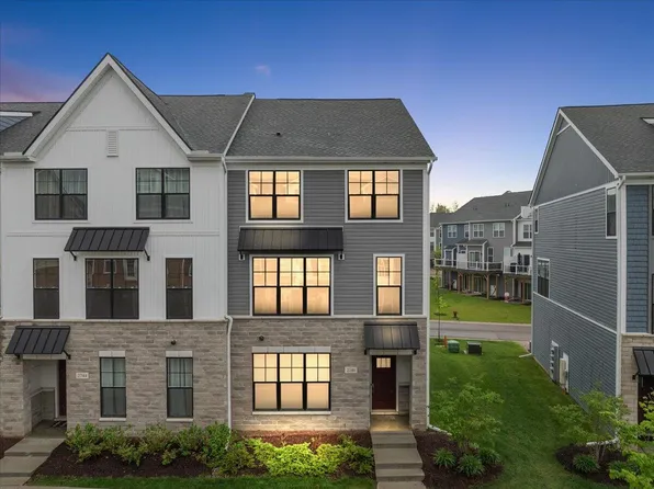 2746 S Spurway Dr, Ann Arbor, MI 48105