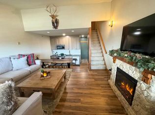 8 Fall Line Dr APT S214, Newry, ME 04261