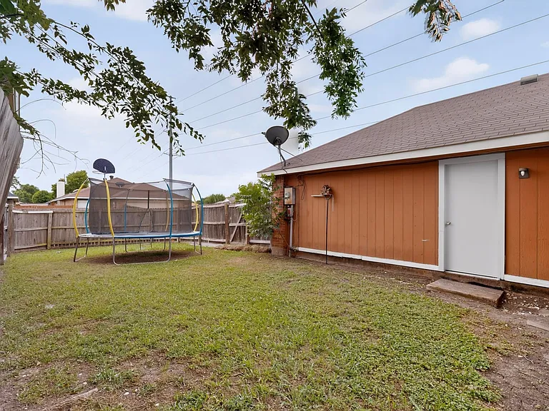 1700 Wheatfield Dr — Photo 38