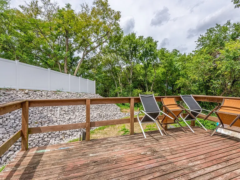 516 Waycross Dr — Photo 13