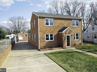6919 Kenfig Dr, Falls Church, VA 22042