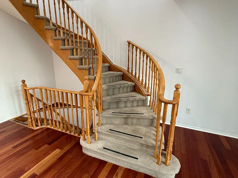 1547 Hummingbird Ct — Photo 11
