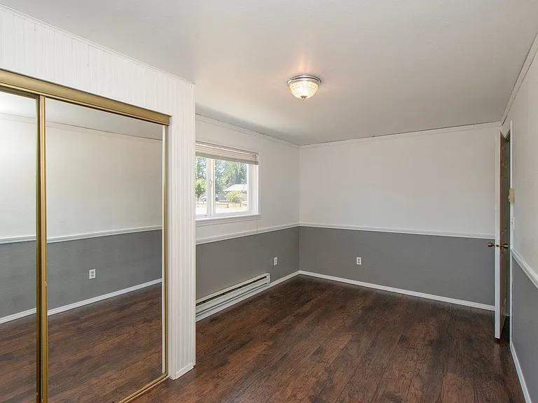 100 W Robert Pl — Photo 27