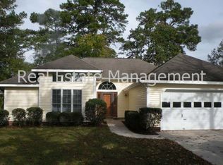 207 Stadler Dr, New Bern, NC 28560