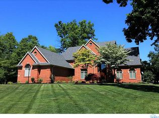 547 Laguna Point, Holland, OH 43528