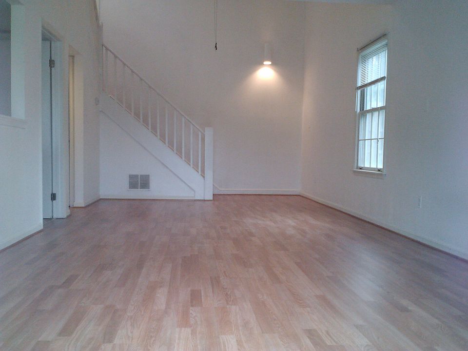 1st image of 325 Charles St