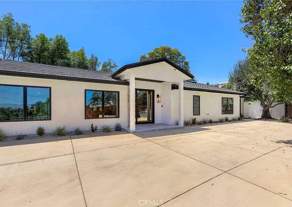 5200 Armida Dr