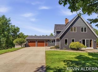 8959 Ottogan St, Holland, MI 49423